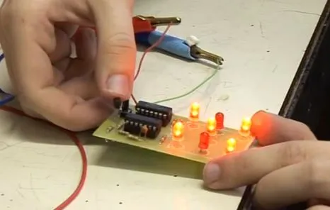 Praktická elektronika 2014