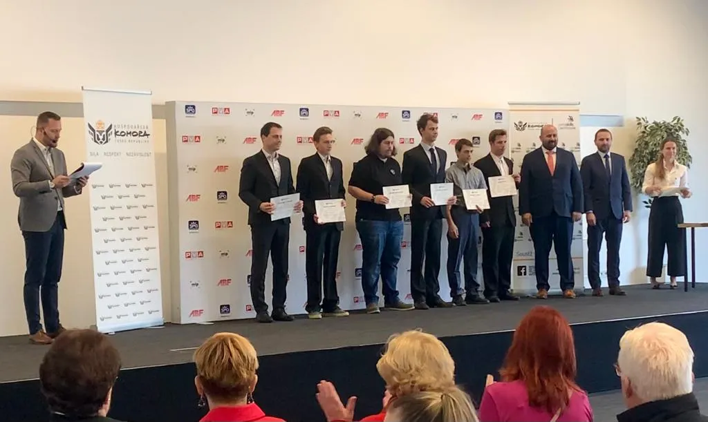 Absolventi SŠTDGH Česká Třebová oceněni Hospodářskou komorou ČR