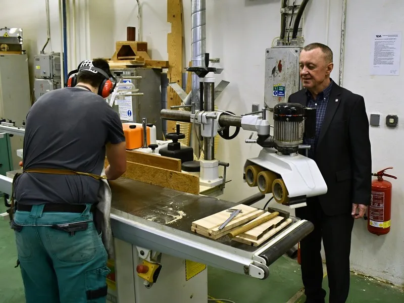 Strojní mechanici ze tří krajů soutěžili v&nbsp;odborných dovednostech