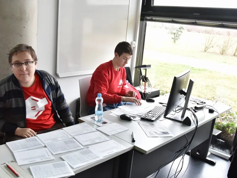 Univerzita hostila stovky středoškoláků. Ti přijeli soutěžit na Chemiklání