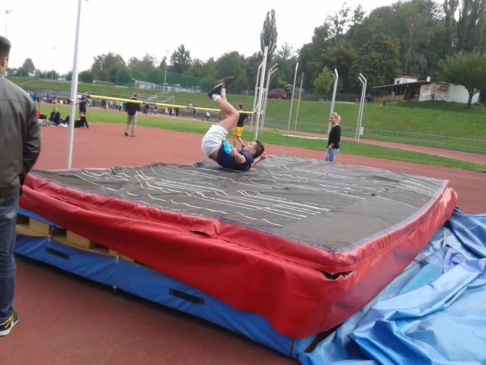 Žáci VOŠ a&nbsp;SŠT Česká Třebová na krajském kole v&nbsp;atletice