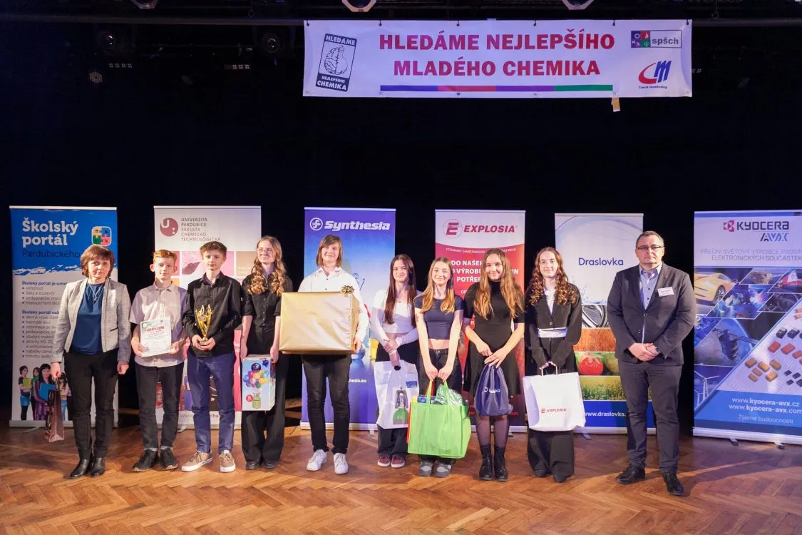 Nejlepší mladí chemici pěti krajů jsou z&nbsp;Pardubic