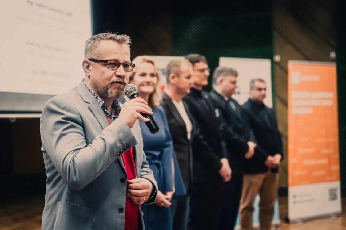 Mladí vědci soutěžili v&nbsp;Pardubicích: Krajské kolo Festivalu vědy a&nbsp;techniky zná vítěze