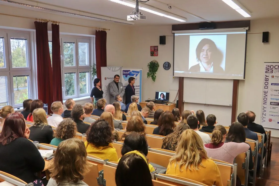 Obchodní akademie v&nbsp;Chocni usiluje o&nbsp;větší spolupráci s&nbsp;firmami a&nbsp;podnikateli