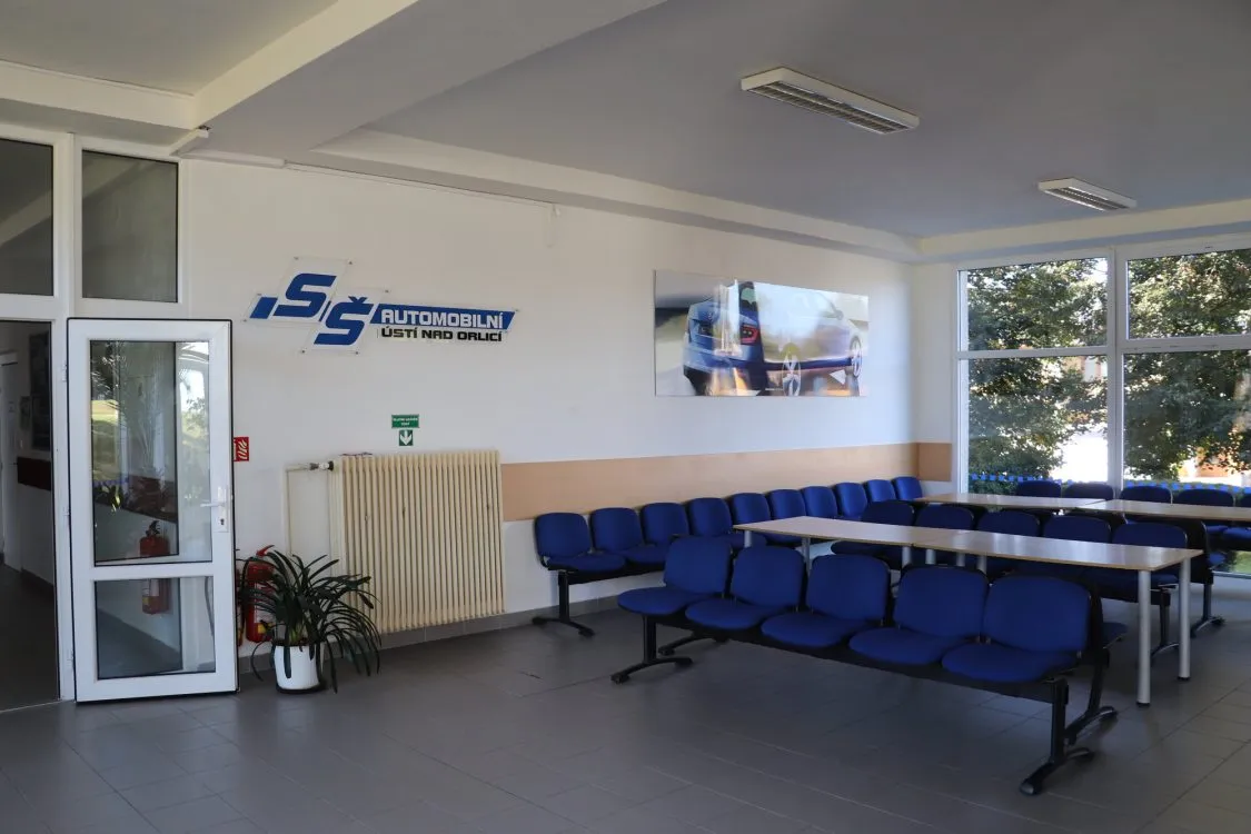 Na automobilní škole v&nbsp;Ústí nad Orlicí se dlouhodobě daří spolupracovat s&nbsp;Policií ČR při náborových workshopech