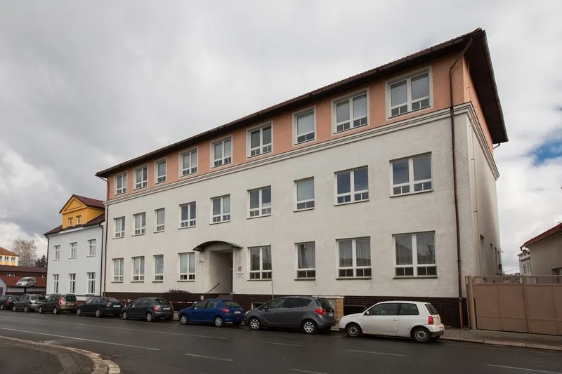 Holická automobilka slaví 70 let. Kraj do ní investoval přes 65 milionů