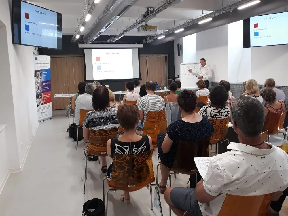 Workshop „ROZVOJ KARIÉROVÉHO PORADENSTVÍ VČETNĚ PREVENCE PŘEDČASNÝCH ODCHODŮ ZE VZDĚLÁNÍ“