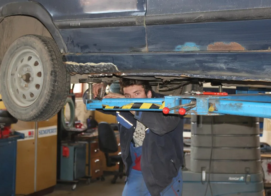 Kouzlo řemeslných učebních oborů: Automechanik
