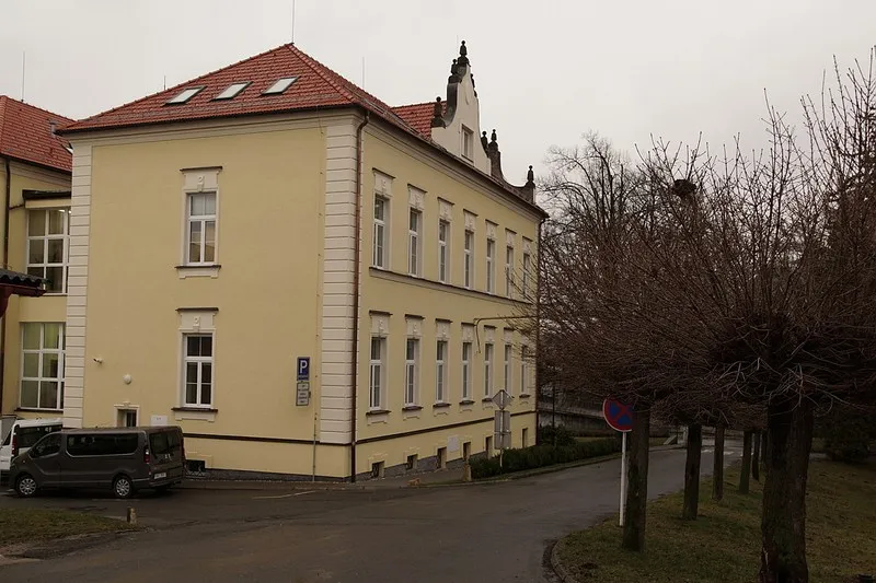 Zahradnická a&nbsp;technická škola v&nbsp;Litomyšli se dočkala nového zateplení