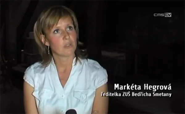Namísto hudby zní školou hluk vrtaček a&nbsp;pil