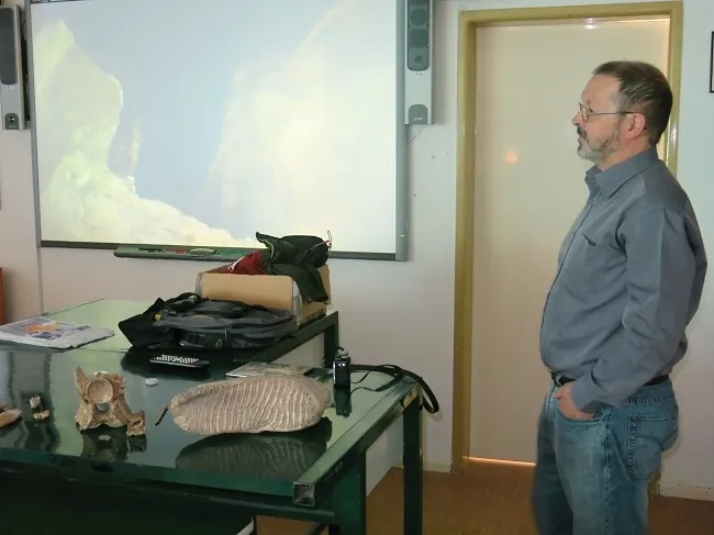 Ředitel CHKO Moravský kras Dr. Štefka přednášel na svitavském gymnáziu