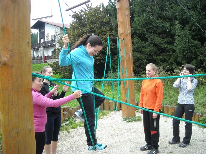 Úvod školního roku ozvláštnil sportovně-turistický kurz