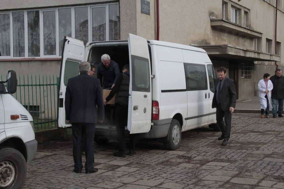 Na Ukrajinu s&nbsp;chemickým sklem, zpátky s&nbsp;příslibem spolupráce
