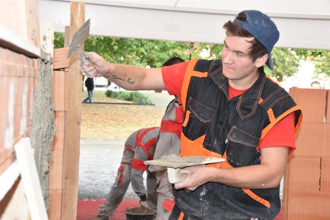 Řemeslo/Skill – Dnešní stavební řemesla jsou o&nbsp;šikovných rukách i&nbsp;bystré hlavě