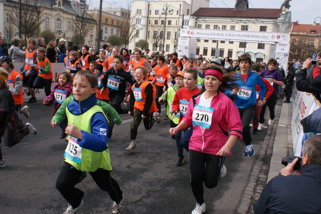 Pardubický vinařský půlmaraton myslí i&nbsp;na školáky