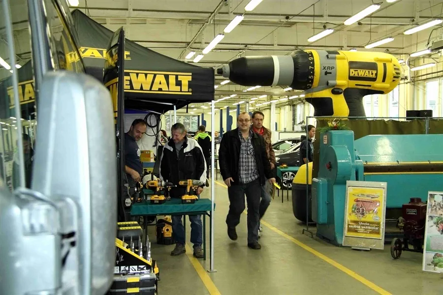 Blíží se XIV. ročník AUTOSALONU v&nbsp;ISŠT Vysoké Mýto