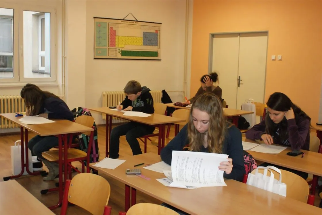 Mladí chemici se utkali o&nbsp;postup do finále
