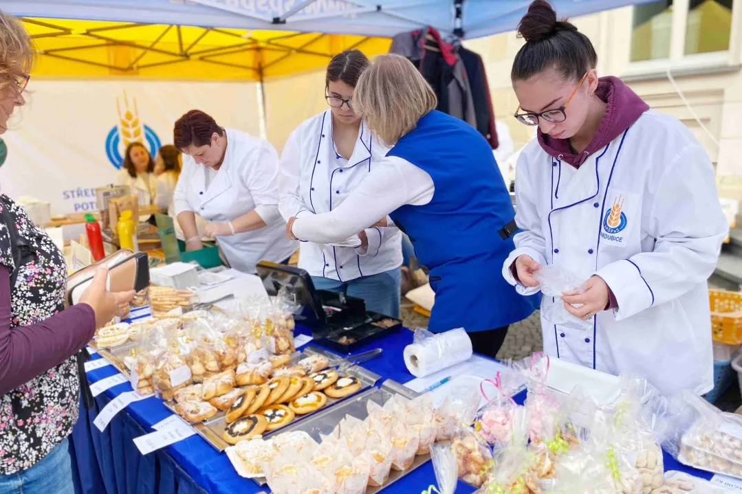 Na dožínkách jsme prodali vše do posledního koláčku – SPŠPaS Pardubice