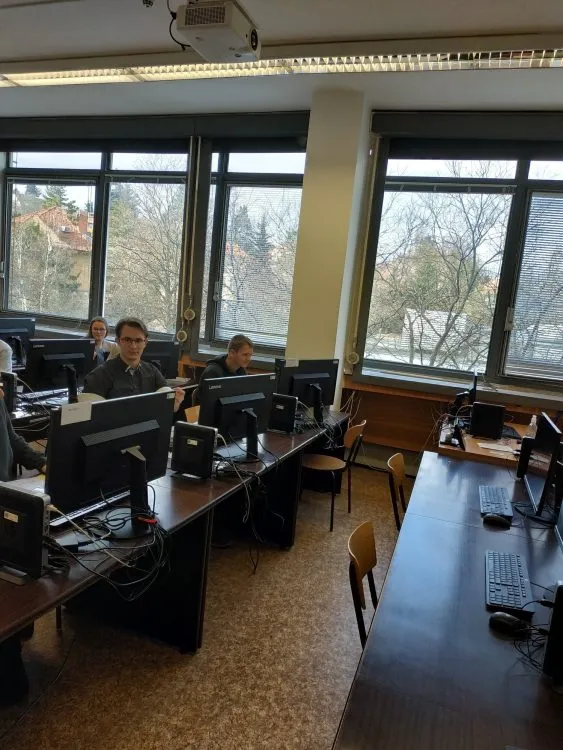 Žáci Střední průmyslové školy stavební Pardubice na soutěži v&nbsp;rozpočtování