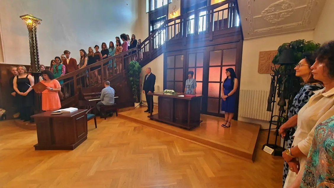 Předávání maturitních vysvědčení na umprumce finišují