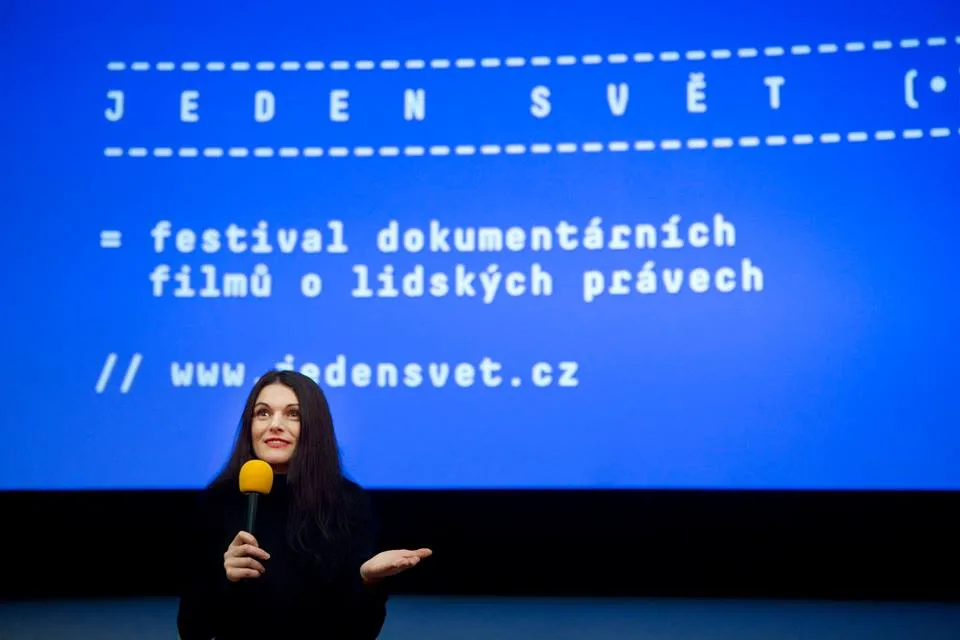 Se studenty umprumky debatovala známá reportérka
