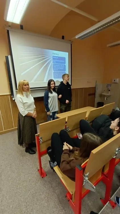 Přednáška o&nbsp;etiketě na SŠGT Žamberk