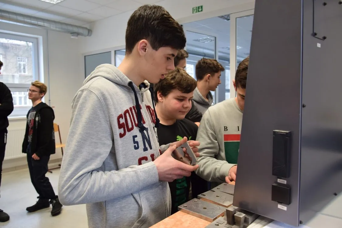 Dlouhé čekání končí. TECHNOhrátky se po dvou a&nbsp;půl letech znovu vracejí do SOU Svitavy